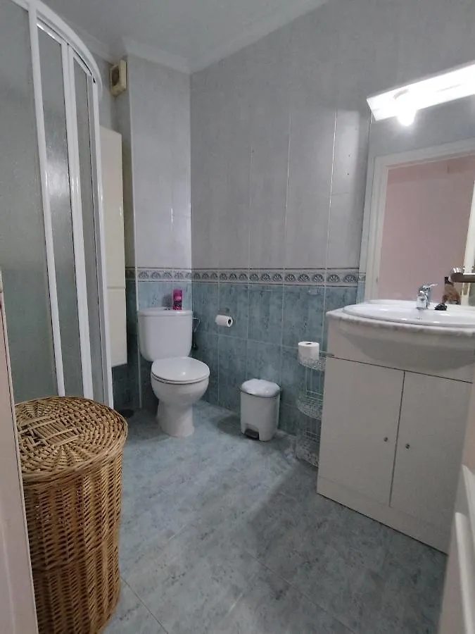 Piso Amplio Y Comodo. Apartamento Málaga